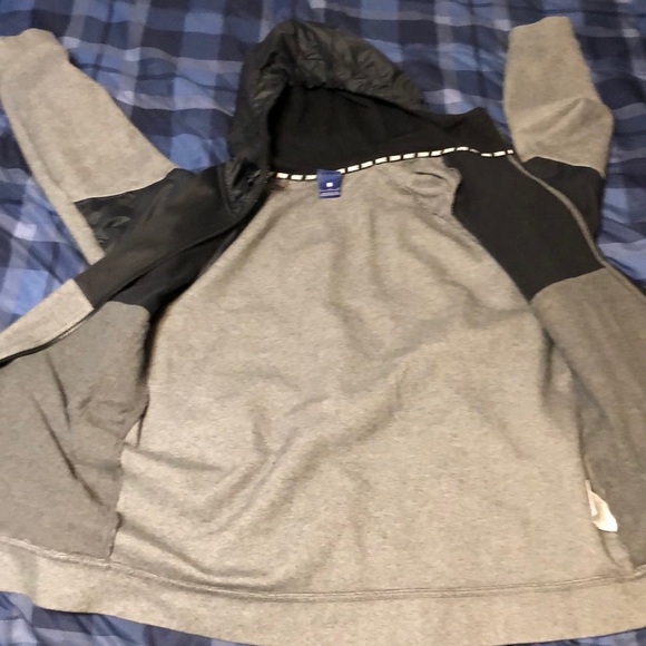 Nike jacket - Picture 3 of 3